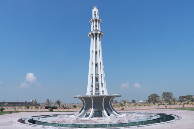 6 Iconic Monuments at Pakistan Square - DHA Multan