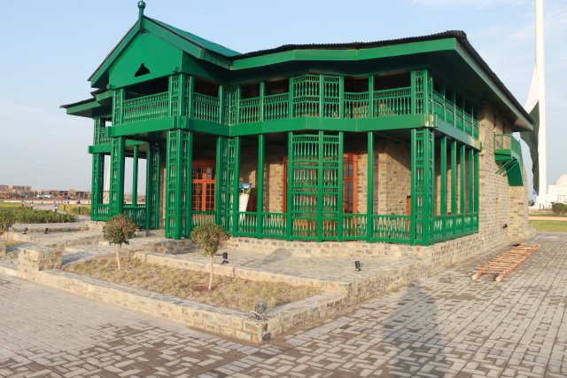 6 Iconic Monuments at Pakistan Square - DHA Multan