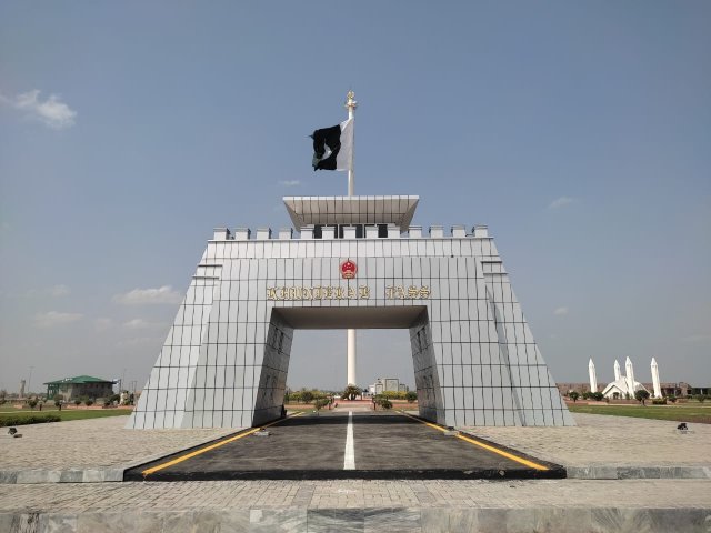 6 Iconic Monuments at Pakistan Square - DHA Multan