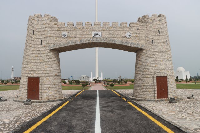 6 Iconic Monuments at Pakistan Square - DHA Multan