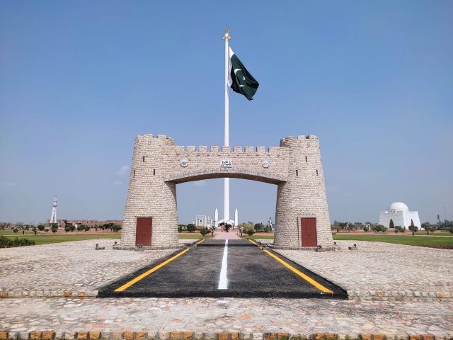 6 Iconic Monuments at Pakistan Square - DHA Multan