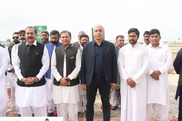 Tallest Flagpole at Pakistan Square - DHA Multan (Turnkey Project)